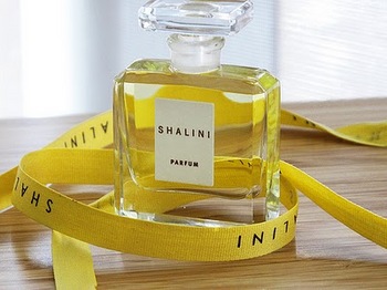 900Shalini Perfume.jpg