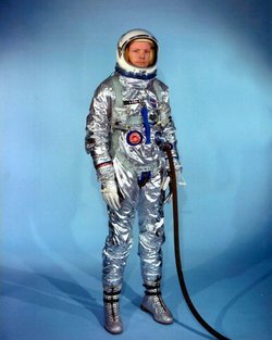 Neil_Armstrong_pre_Gemini_spacesuit.jpg